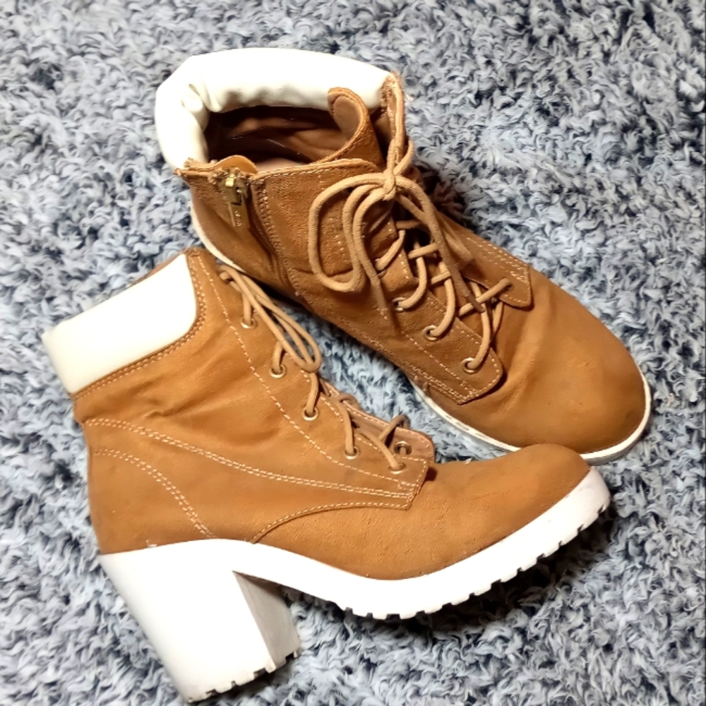 Sheik Ankle Boots size 8
